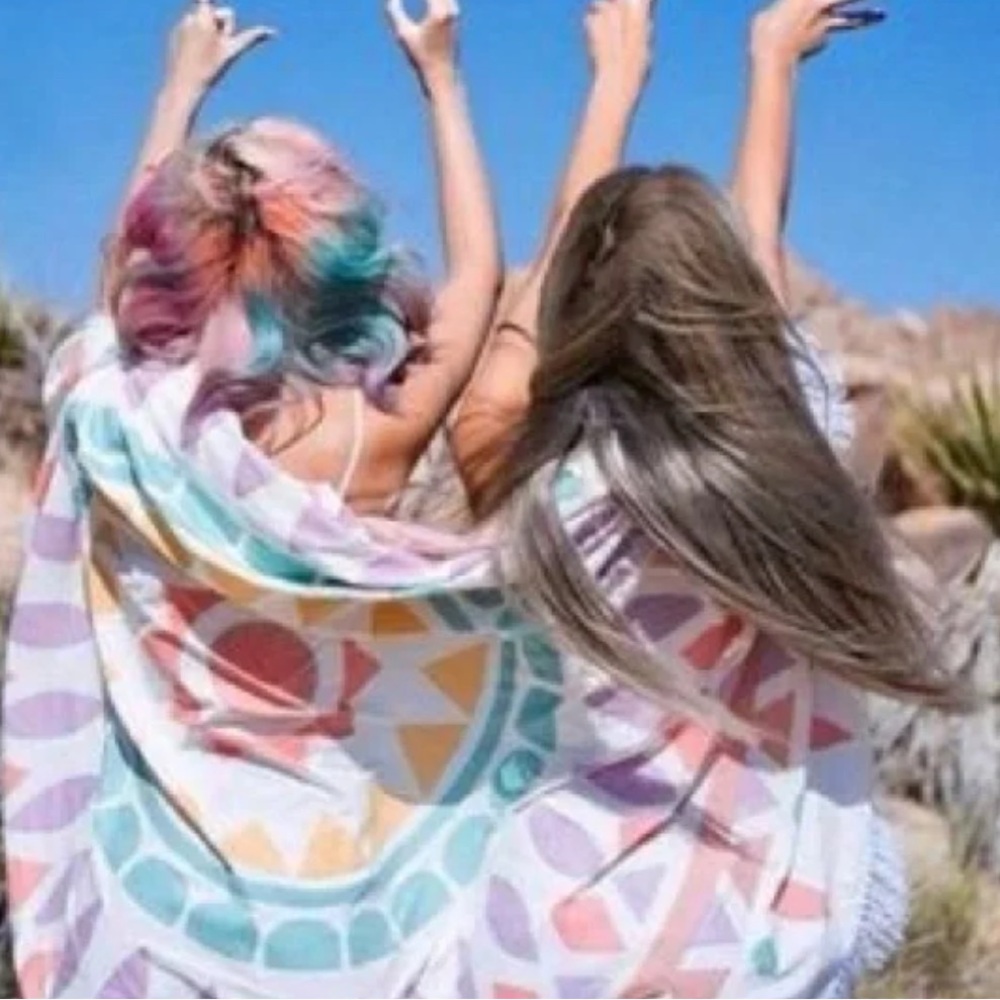 Like new - GYPSY 05 Boho Beach Roundie 100% Cotton Towel / Blanket